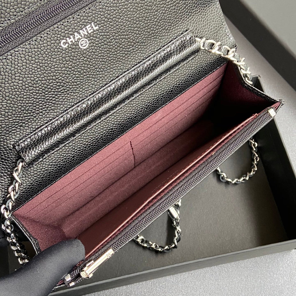 CC WALLET ON CHAIN 20CM BLACK CAVIAR LEATHER LIGHT GOLD HARDWARE 240162