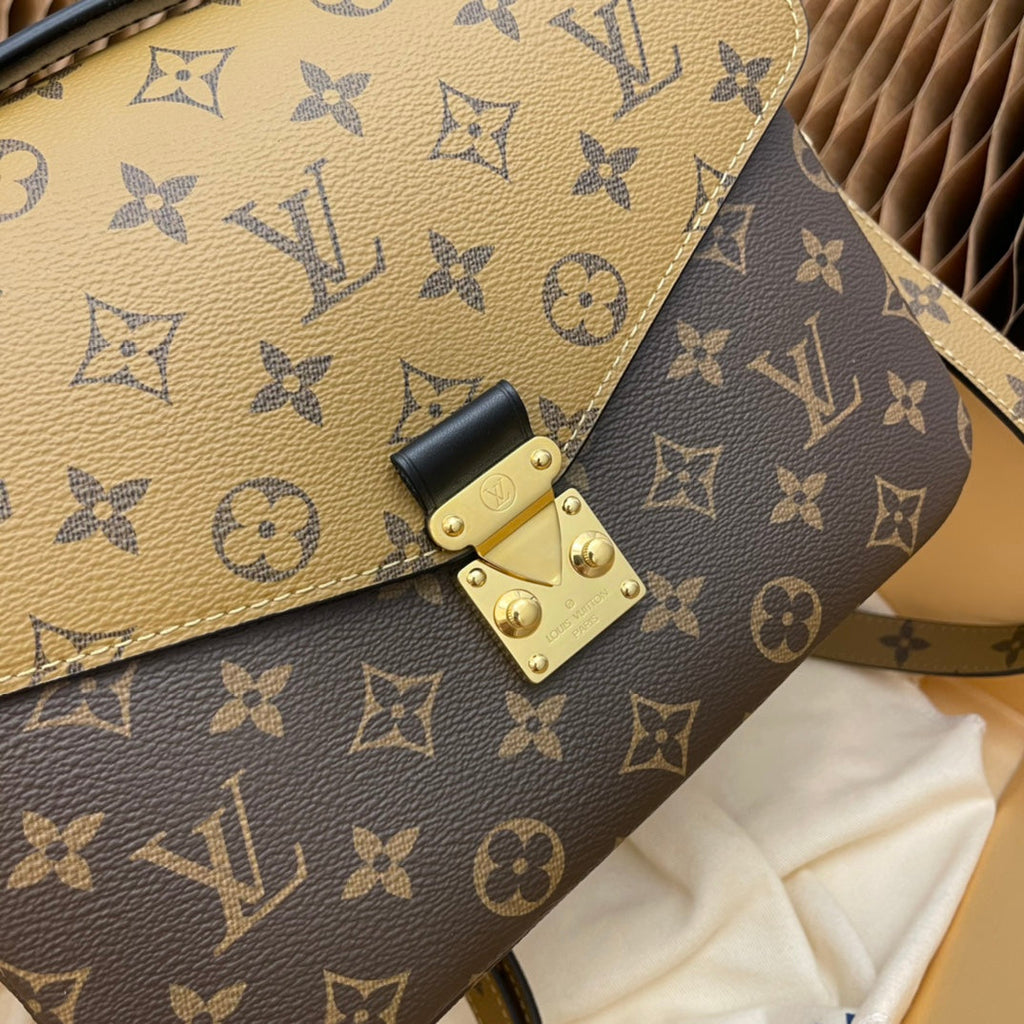 POCHETTE METIS 25 TOILE INVERSÉE MONOGRAMME