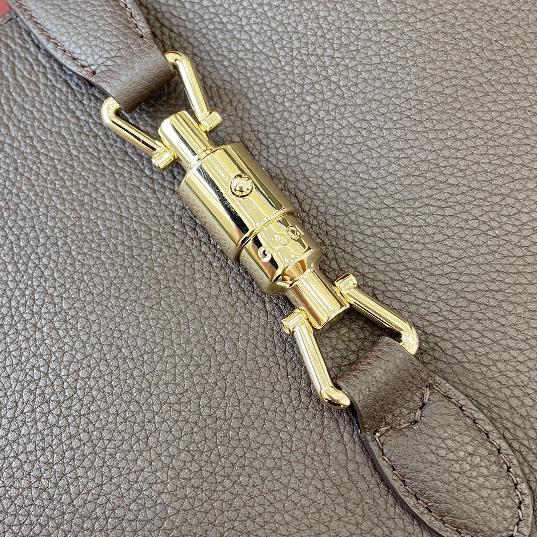 ジャッキー ラージ ショルダーバッグ 40インチ ブラウン カーフスキン ゴールド金具