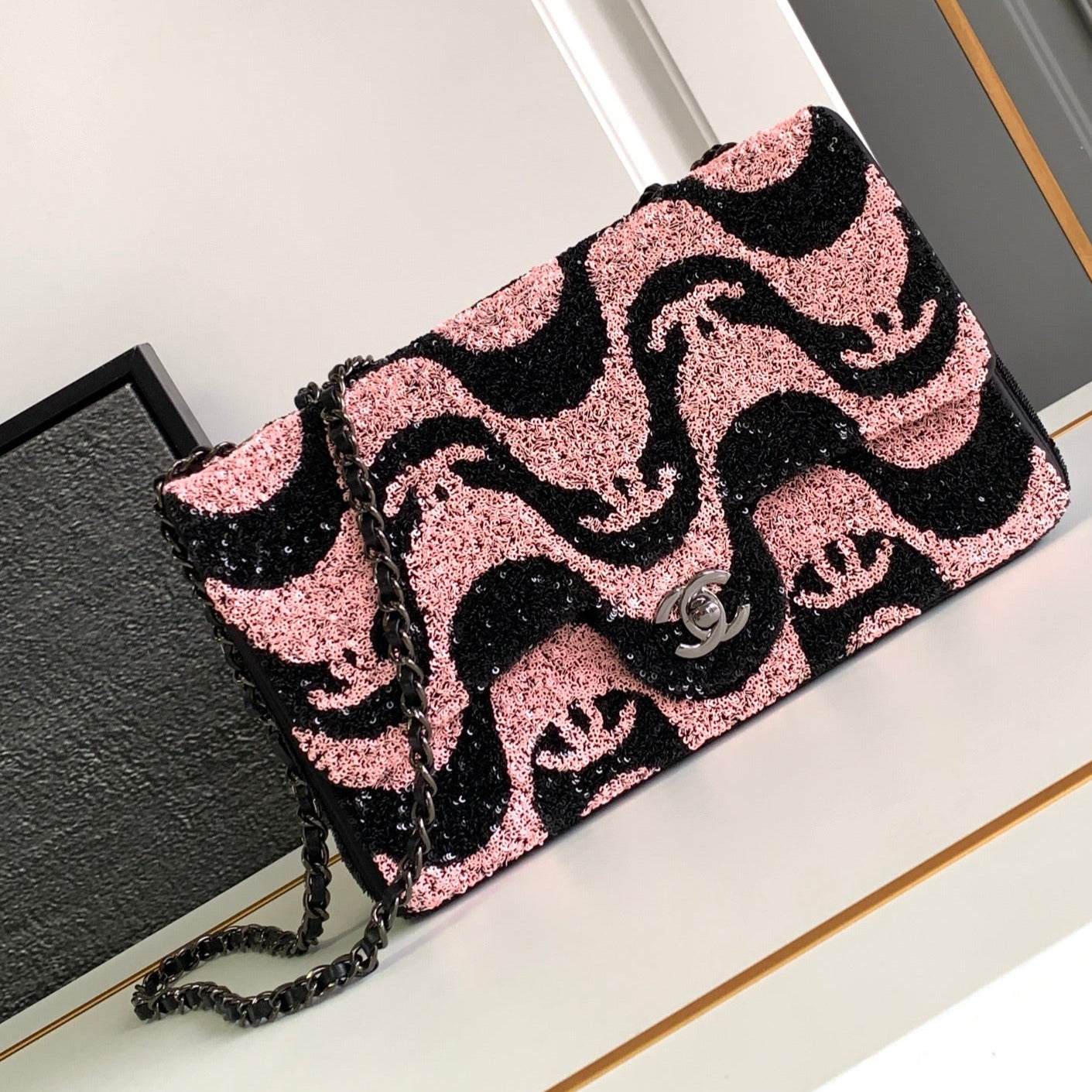 SAC À RABAT MOYEN 25 NOIR ROSE PAILLETTES QUINCAILLERIE ARGENTÉE