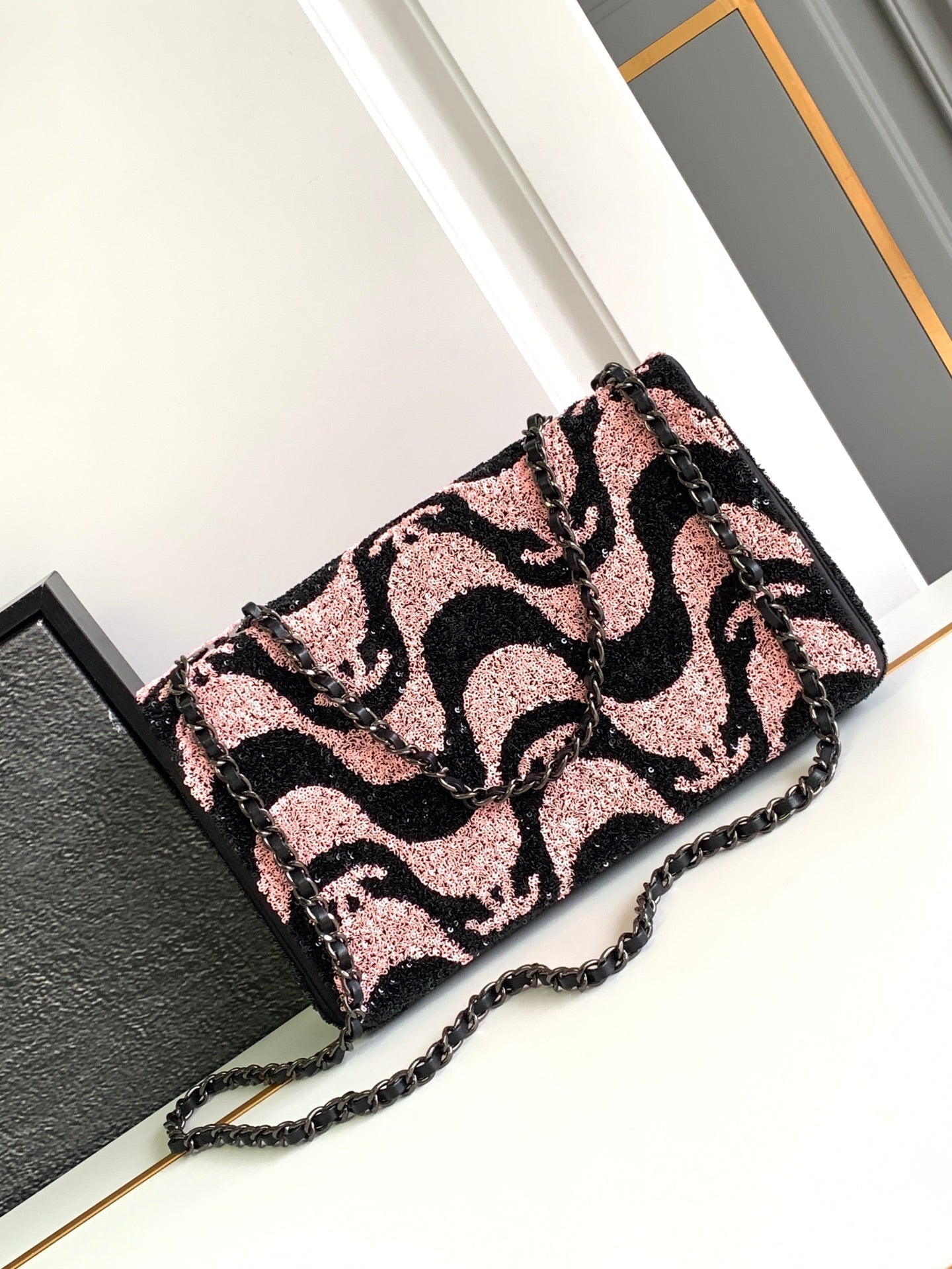 SAC À RABAT MOYEN 25 NOIR ROSE PAILLETTES QUINCAILLERIE ARGENTÉE