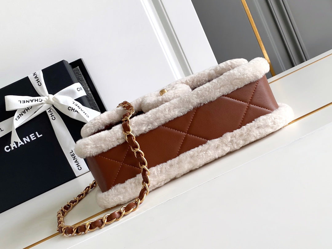 FLAP BAG SMALL 23CM WHITE BROWN SHERLING LAMBSKIN GOLD HARDWARE