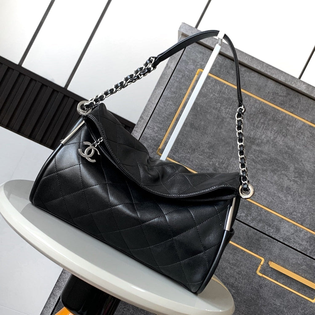 CC VINTAGE HOBO BAG 30CM BLACK LAMBSKIN SILVER HARDWARE