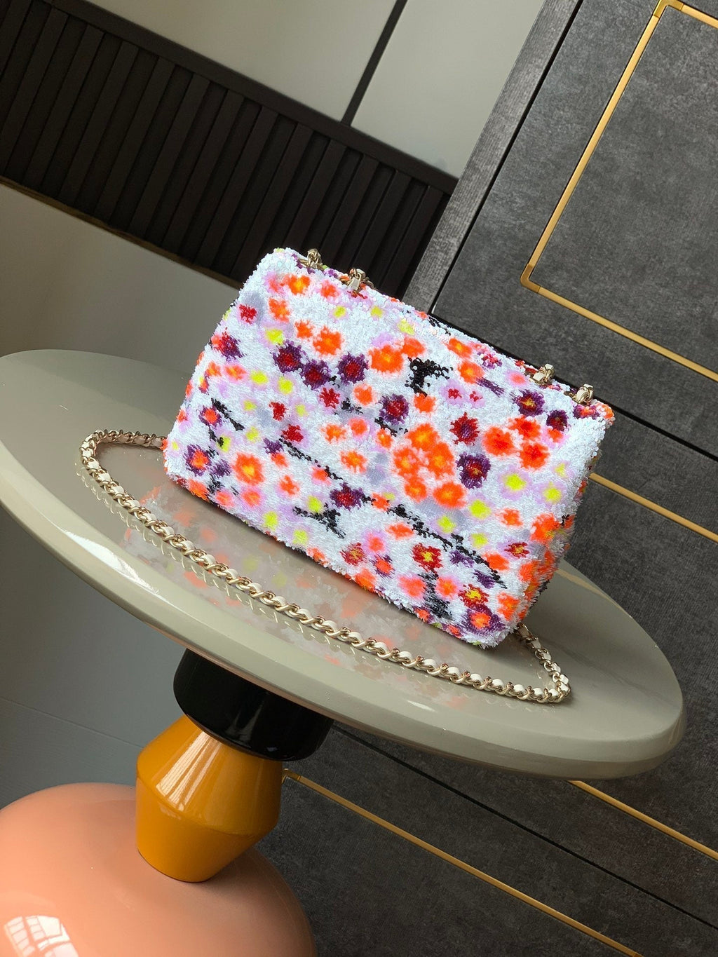 MINI SAC À RABAT 20CM BLANC ORANGE PAILLETTES
