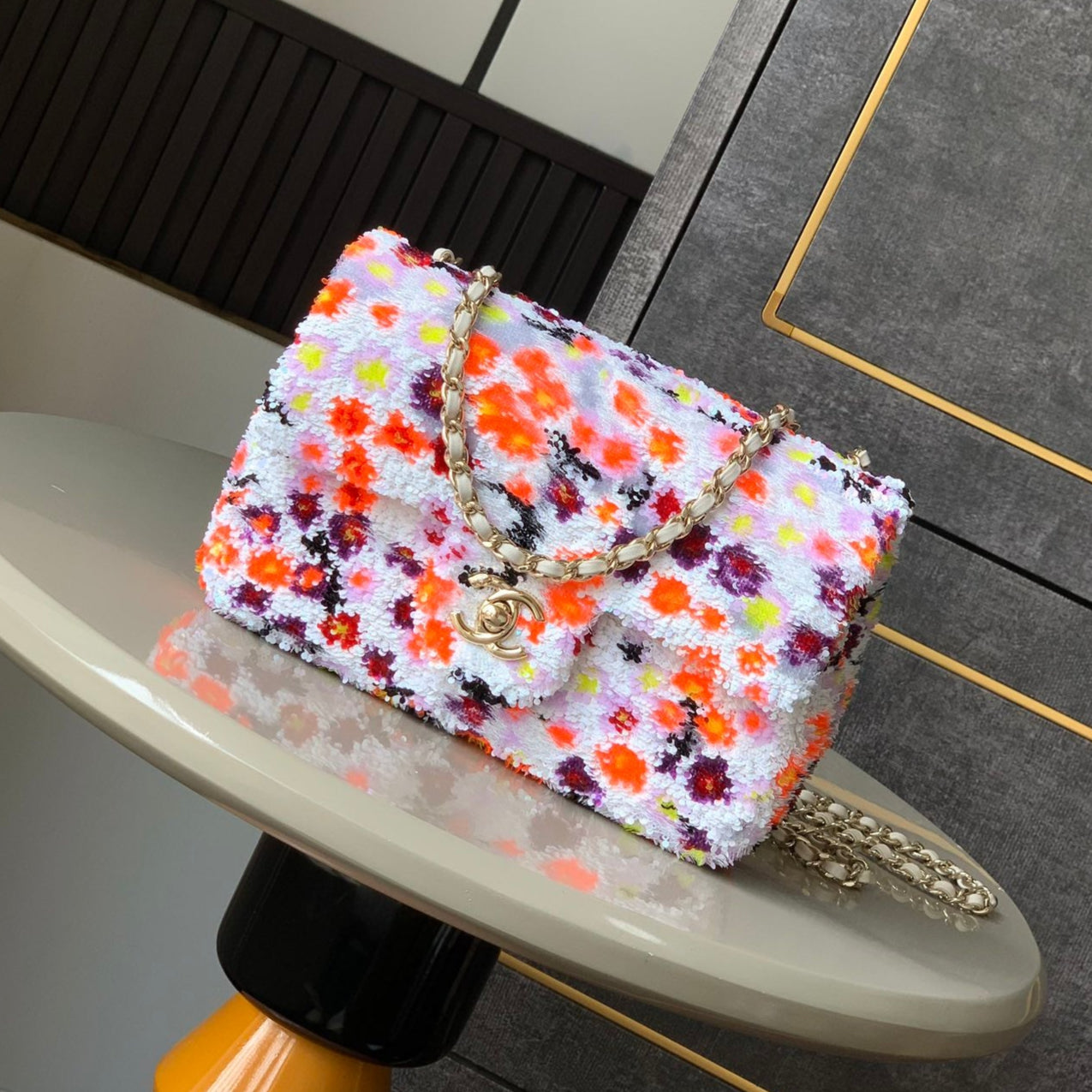MINI SAC À RABAT 20CM BLANC ORANGE PAILLETTES