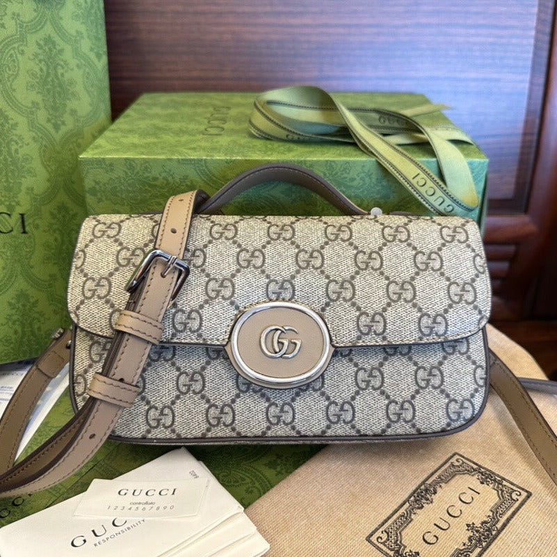 SAC À BANDOULIÈRE CLASSIQUE GG MINI 21 EN TOILE BEIGE