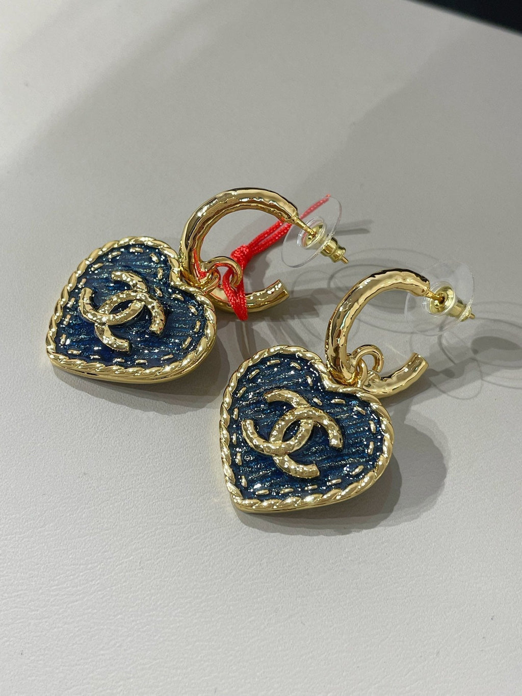 Boucles d'oreilles créoles CC Heart Blue Denim et Or clair