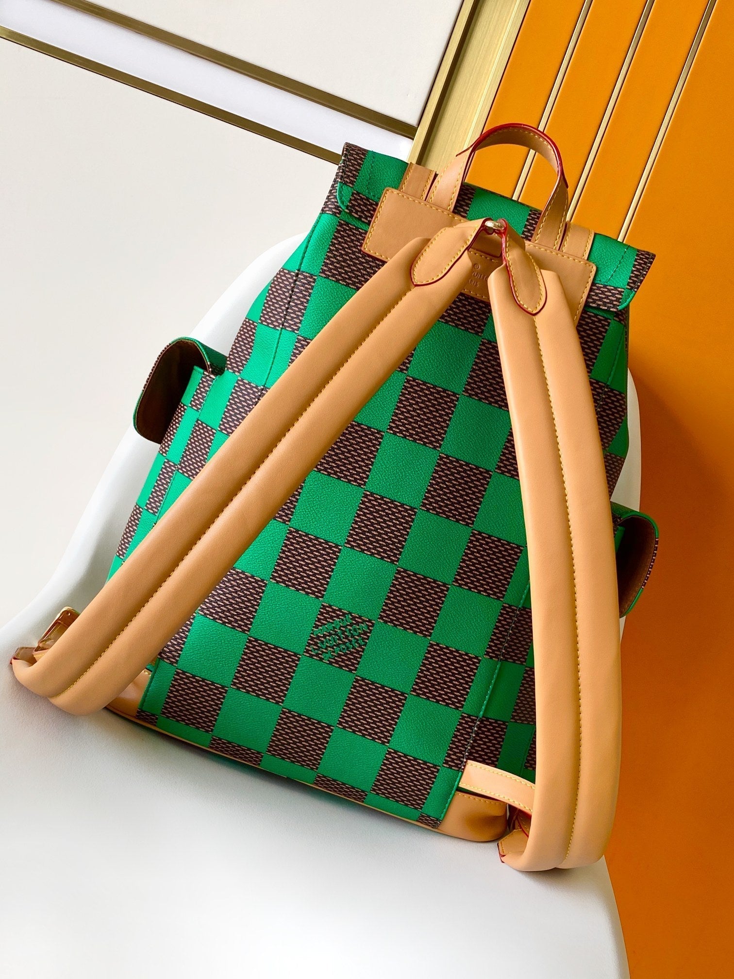 SAC À DOS CHRISTOPHER 47 EN TOILE ENDUITE DAMIER POP MARRON VERT