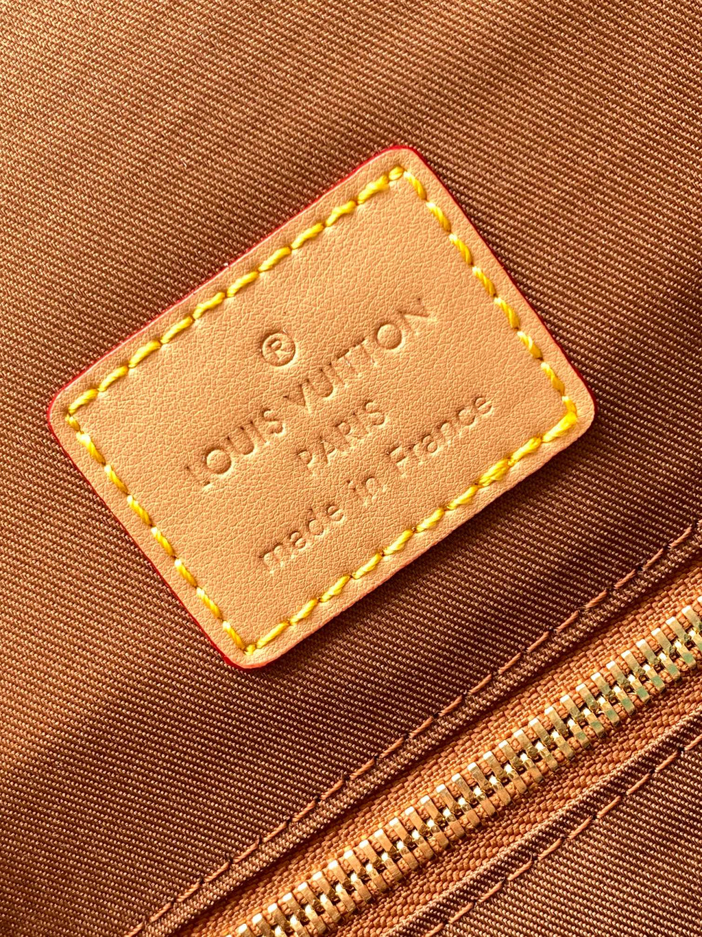 SAC À DOS CHRISTOPHER 47 EN TOILE ENDUITE DAMIER POP MARRON VERT