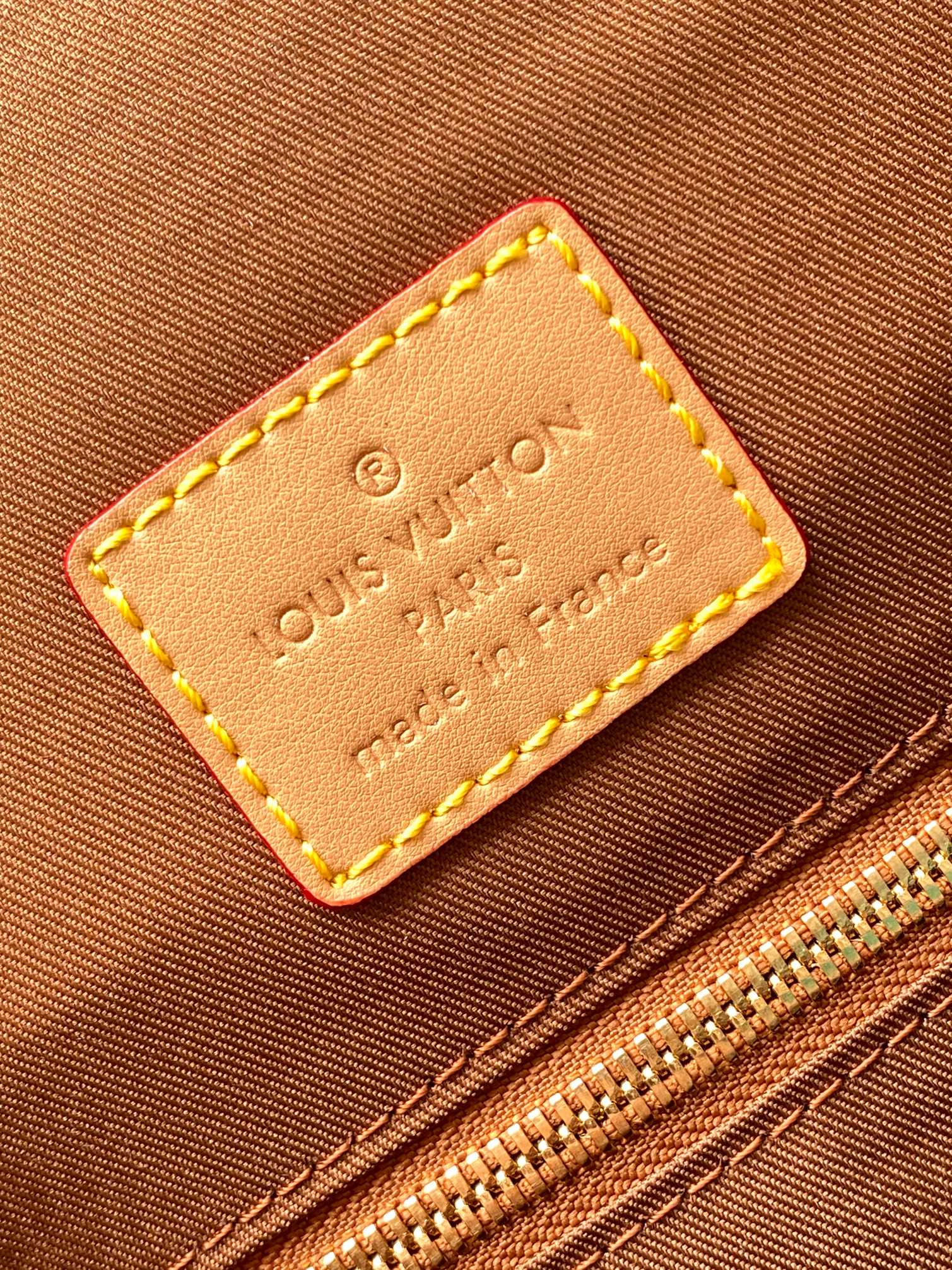 SAC À DOS CHRISTOPHER 47 EN TOILE ENDUITE DAMIER POP MARRON VERT