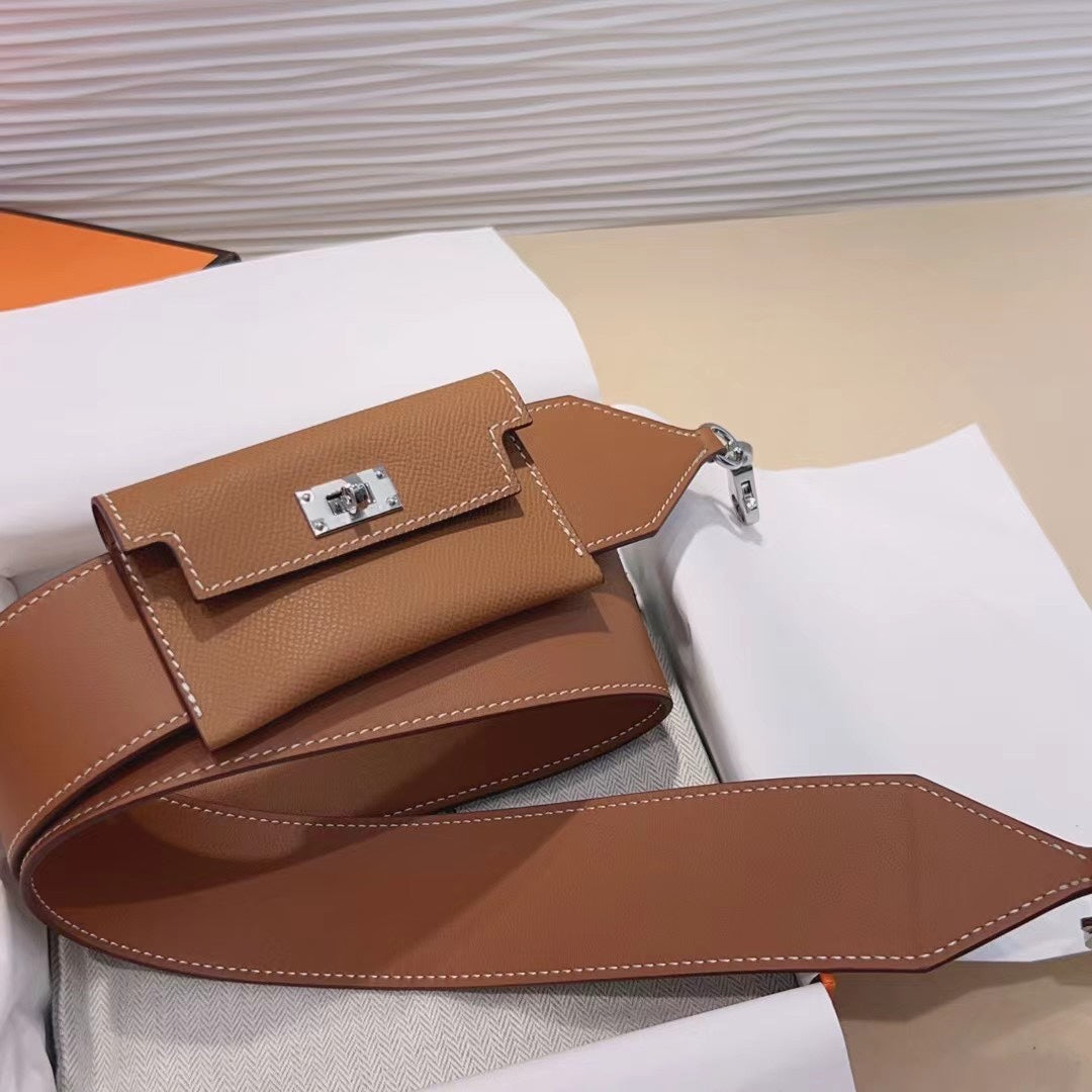 Bandoulière Kelly Pocket 50 mm en EPSOM marron et matériel argenté 