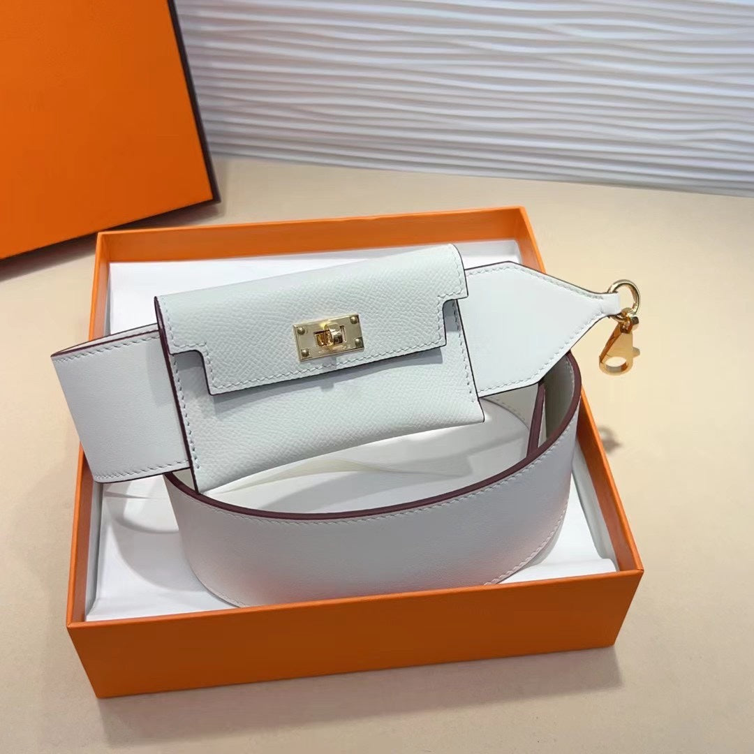 Bandoulière Kelly Pocket 50 mm en EPSOM blanc et matériel doré 