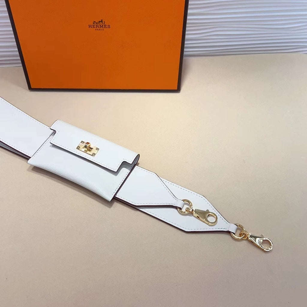 Bandoulière Kelly Pocket 50 mm en EPSOM blanc et matériel doré 