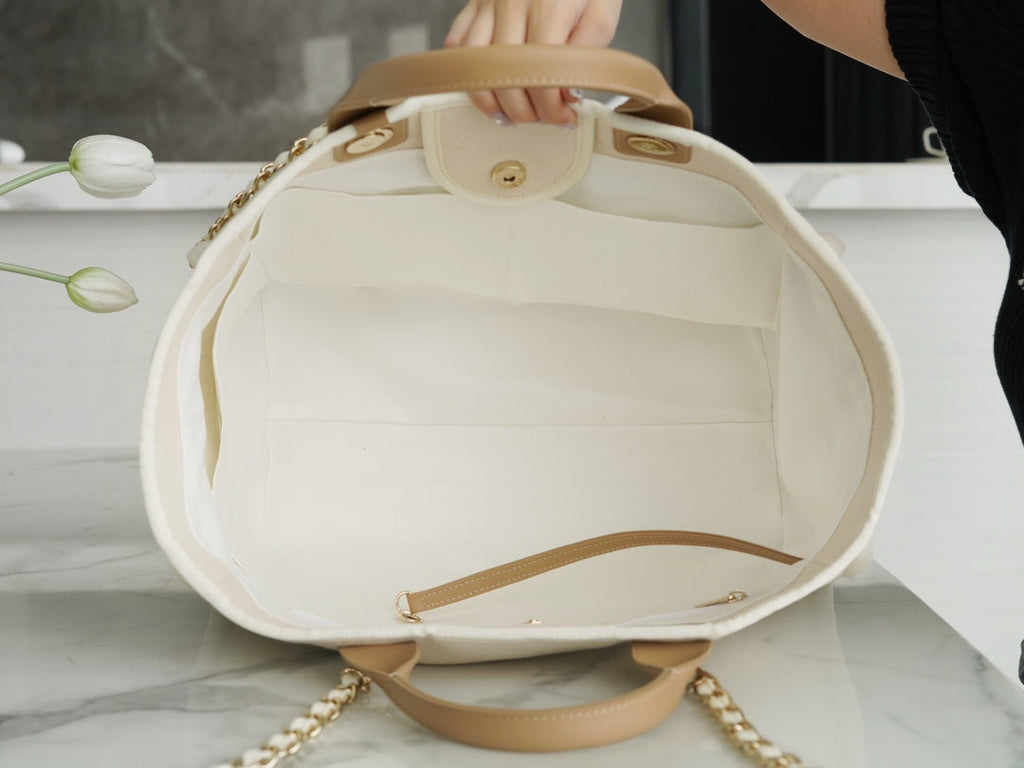 SAC CABAS 39 LOGO PERLE ATTACHÉ EN TOILE BEIGE QUINCAILLERIE DORÉ 