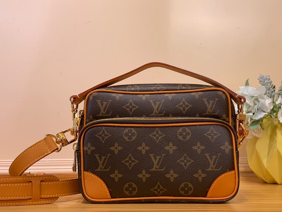 LV NIL BD TOILE MONOGRAMME MARRON 205328