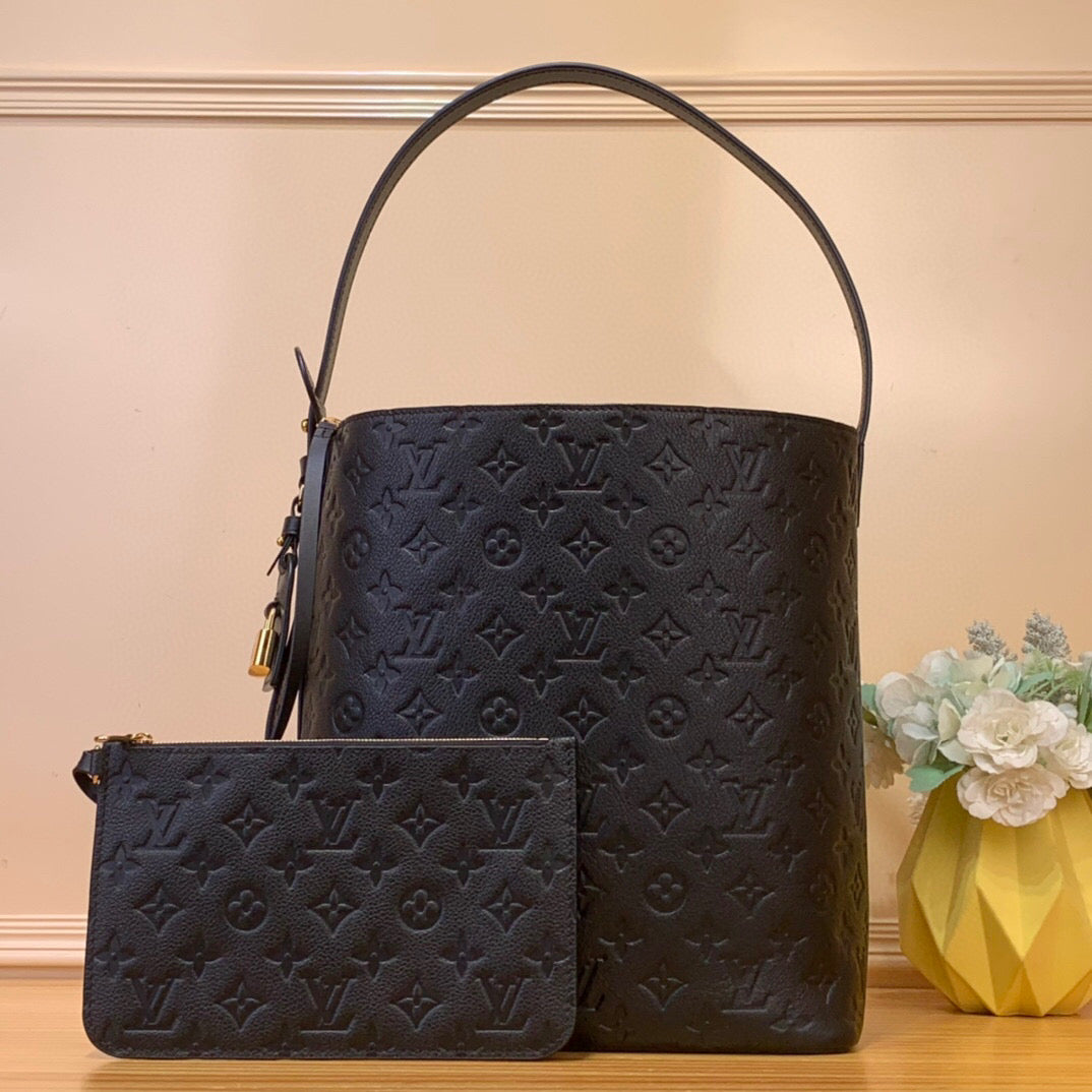 LV ALL IN SN MONOGRAMME NOIR CUIR EMPREINTE 205348