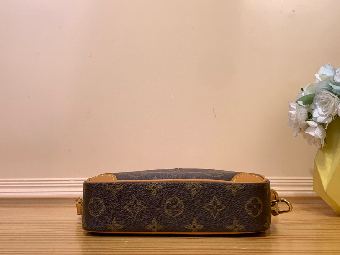 LV TROCADERO JMLT TOILE ÉCLIPSE MONOGRAMME MARRON 205337