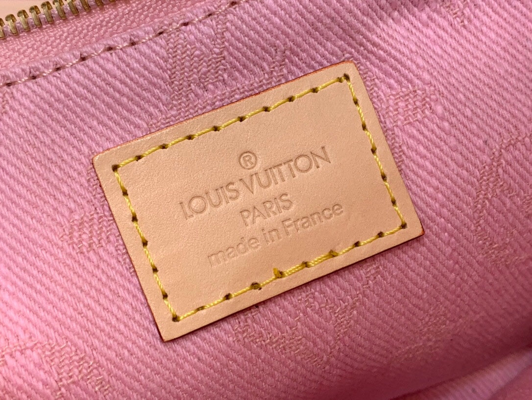 LV LIV POCHETTE HR ROSE PASTEL MONOGRAMME DENIM 205437