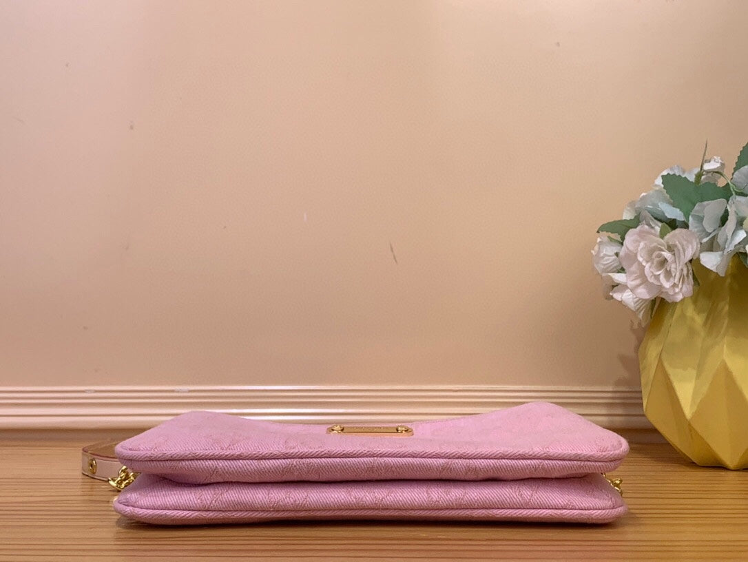 LV LIV POCHETTE HR ROSE PASTEL MONOGRAMME DENIM 205437