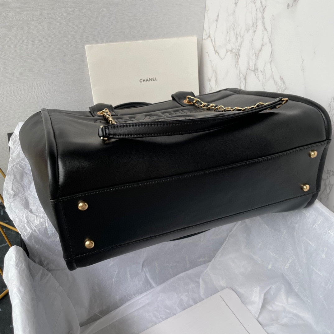 SAC CABAS CC 34 CM EN CUIR DE VEAU NOIR QUINCAILLERIE DORÉ