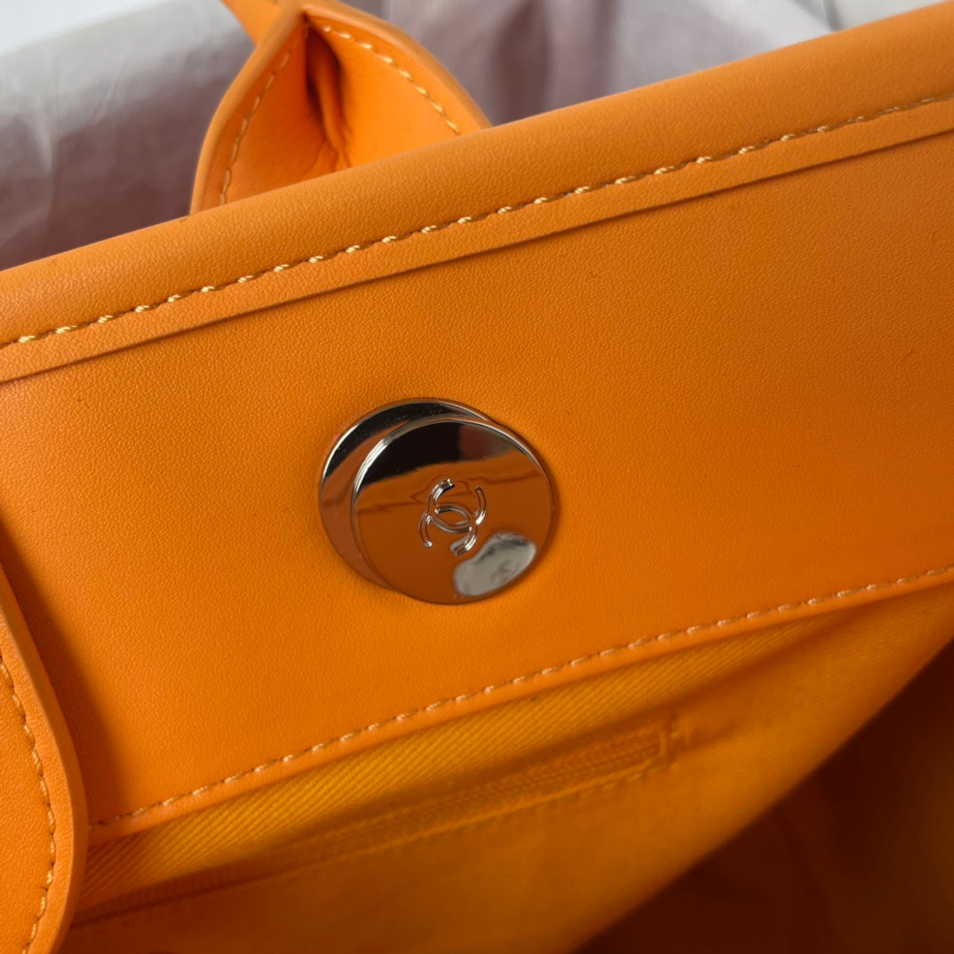 SAC CABAS CC 34 CM CUIR DE VEAU ORANGE VIOLET QUINCAILLERIE DORÉ