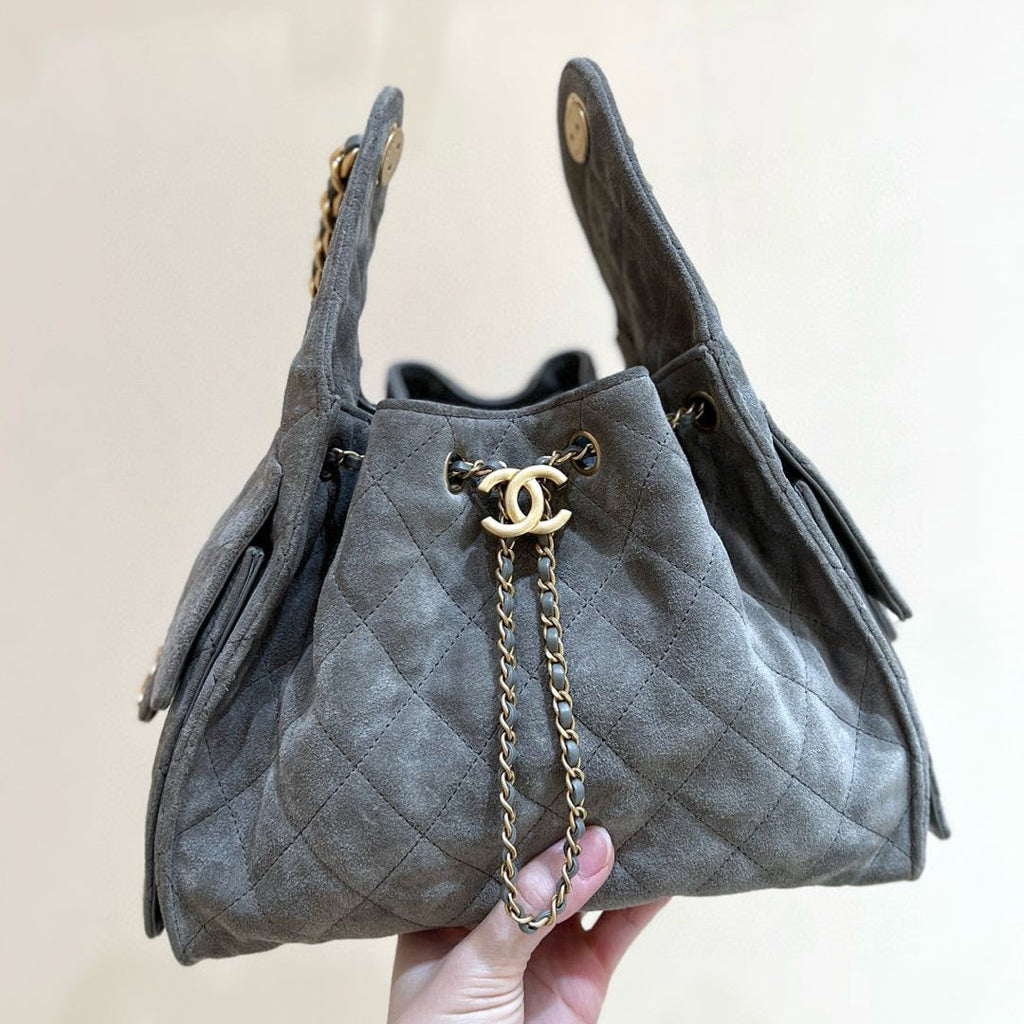 CC 25C HOBO BAG 30CM GREY SUEDE