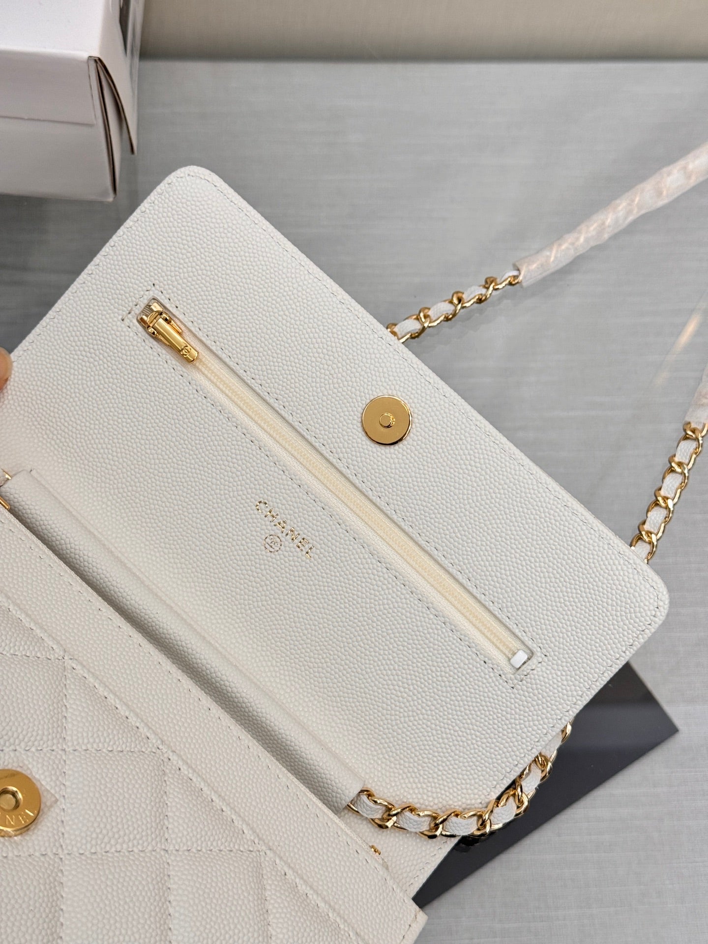 WOC 19CM BLANC CAVIAR QUINCAILLERIE OR