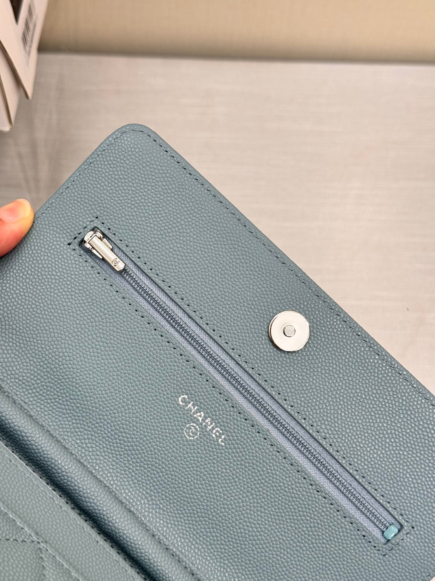 WOC 19CM BLEU NUAGE CAVIAR QUINCAILLERIE ARGENTÉE