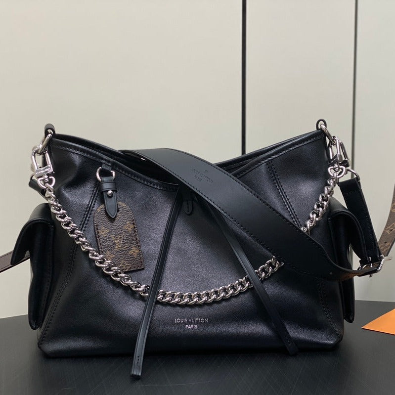 SAC CARRY ALL PM 33,5 NOIR EN CUIR DE VEAU AVEC CHAÎNE ARGENTÉE