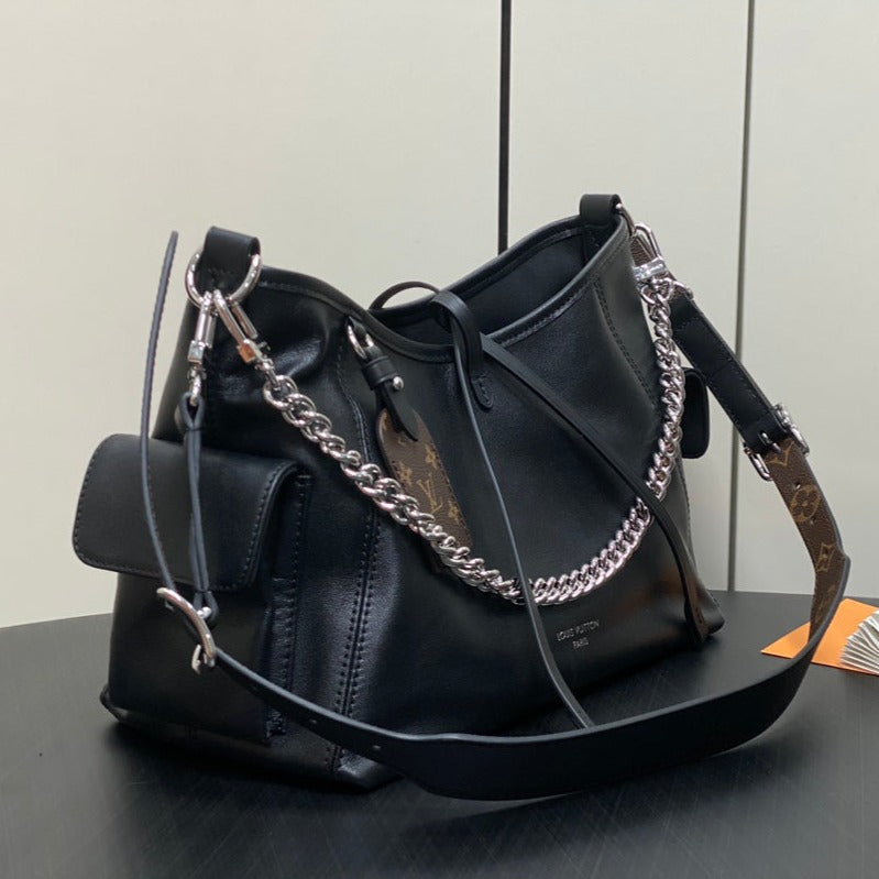 SAC CARRY ALL PM 33,5 NOIR EN CUIR DE VEAU AVEC CHAÎNE ARGENTÉE