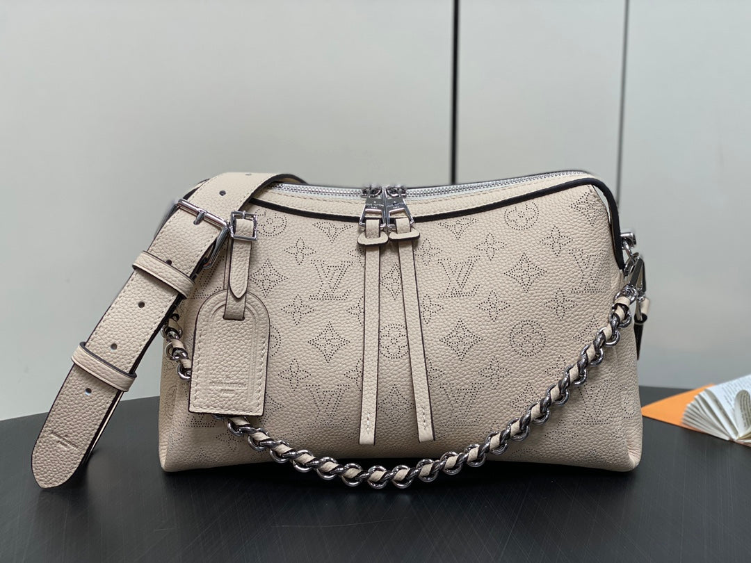 HAND IT ALL PM 29CM CUIR DE VEAU MAHINA BEIGE