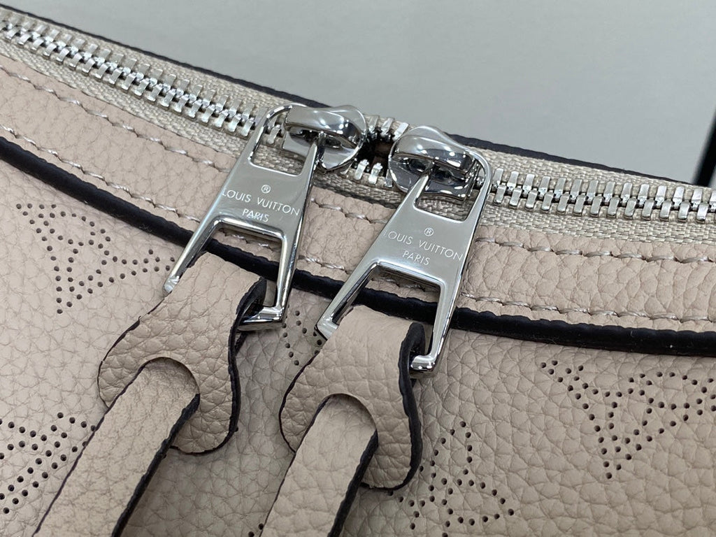 HAND IT ALL PM 29CM CUIR DE VEAU MAHINA BEIGE FONCÉ
