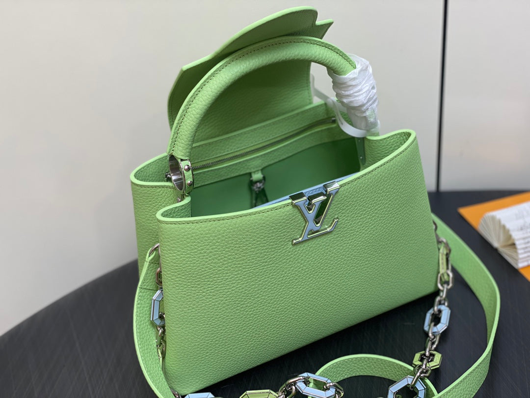 CAPUCINES MM 31.5 GREEN TAURILLON LEATHER TURQUOISE SILVER HARDWARE