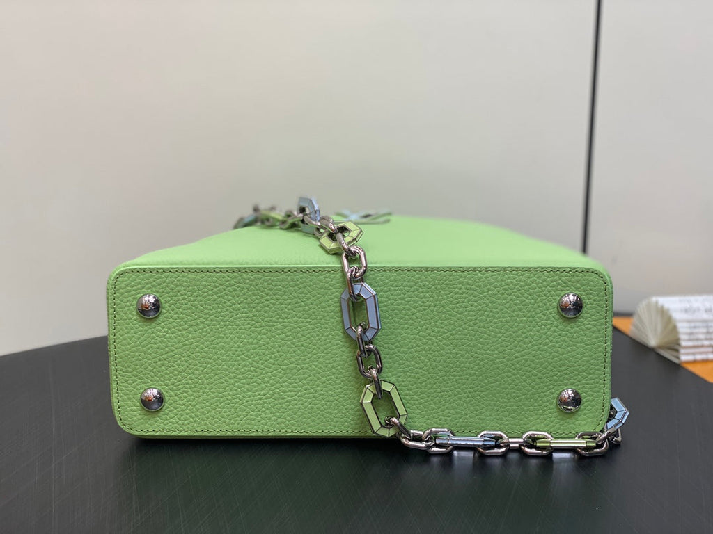 CAPUCINES MM 31.5 GREEN TAURILLON LEATHER TURQUOISE SILVER HARDWARE