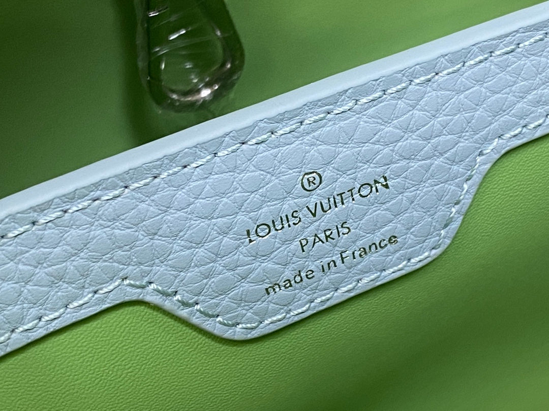 CAPUCINES MM 31,5 CUIR TAURILLON VERT TURQUOISE QUINCAILLERIE ARGENTÉE