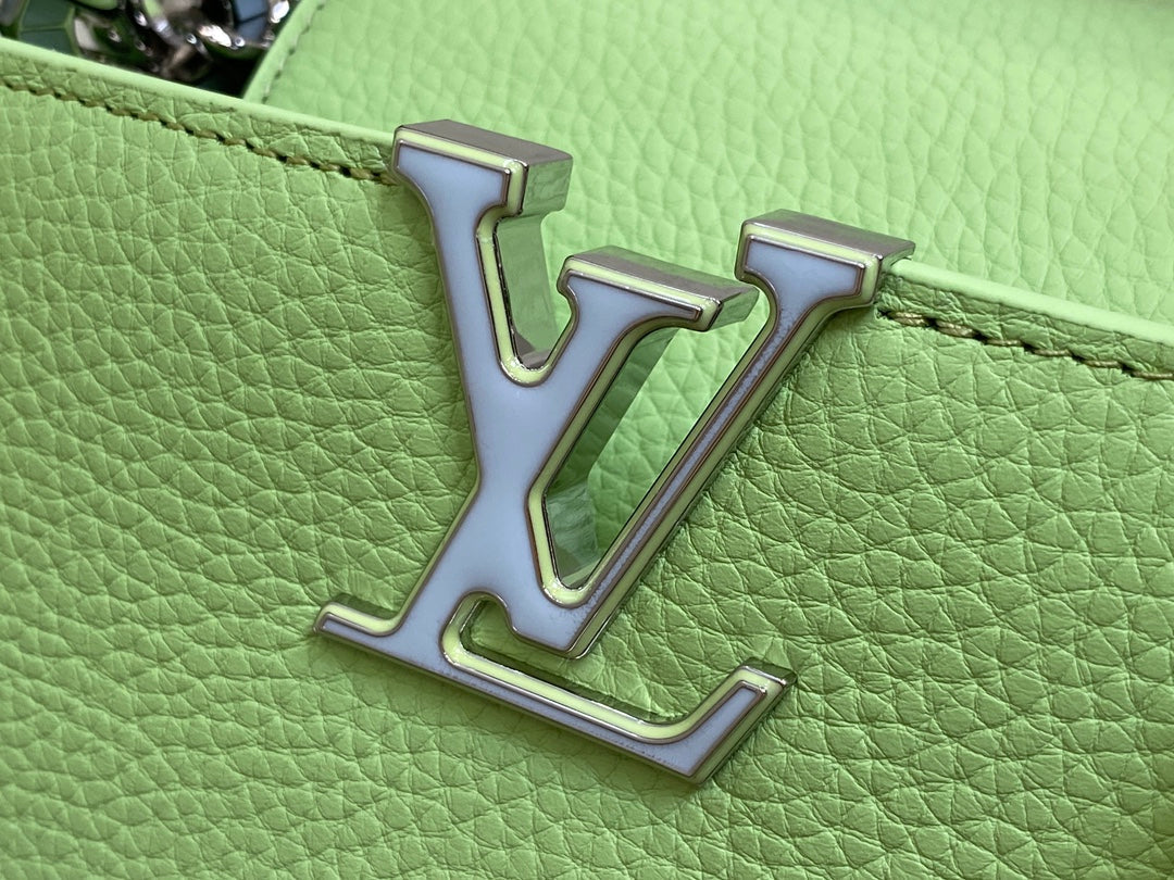 CAPUCINES MM 31,5 CUIR TAURILLON VERT TURQUOISE QUINCAILLERIE ARGENTÉE