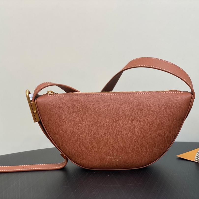SAC BANANE LOW KEY 28CM CUIR DE VEAU MARRON COGNAC