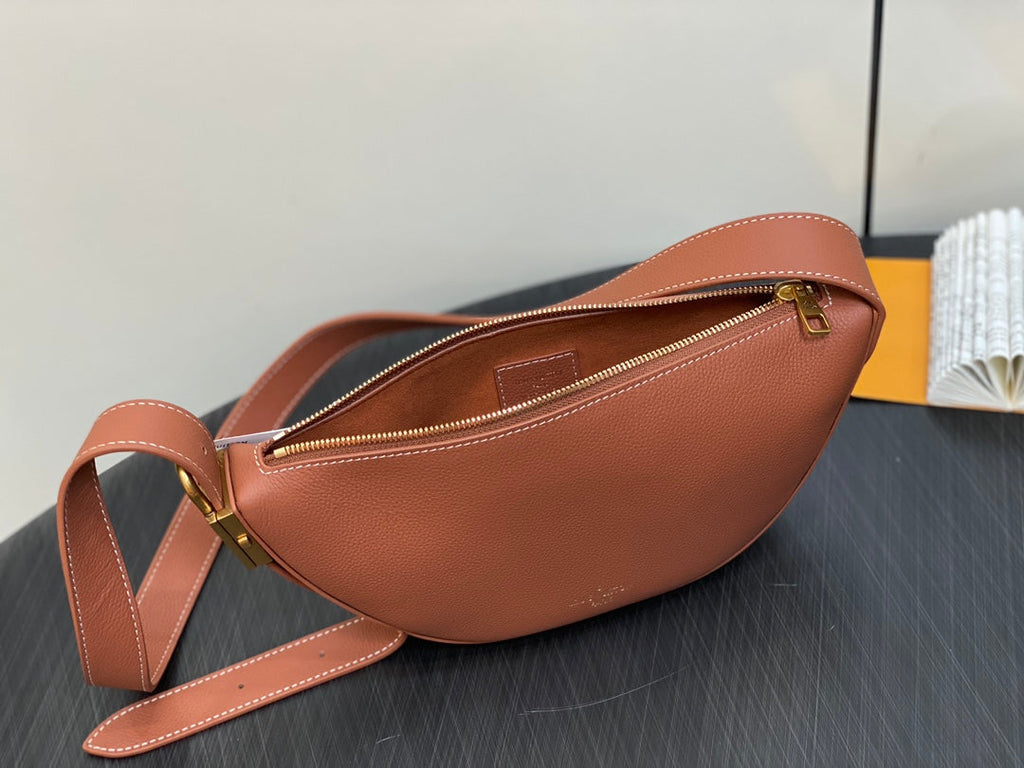 LOW KEY BUMBAG 28CM COGNAC BROWN CALFSKIN