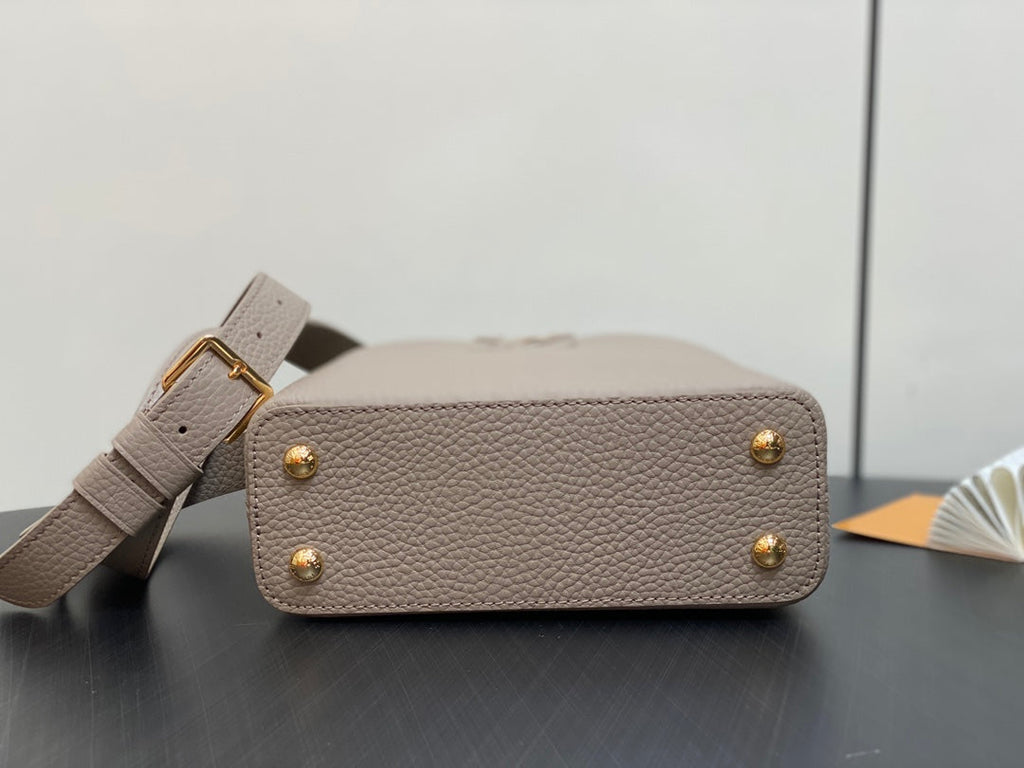 CAPUCINES MINI 21 EN TAURILLON MARRON KAKI