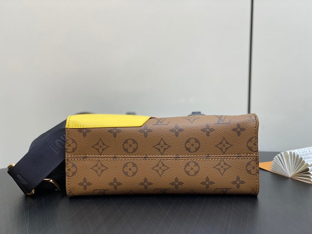 ONTHEGO PM 25CM TOILE MONOGRAMME MARRON CANARD 