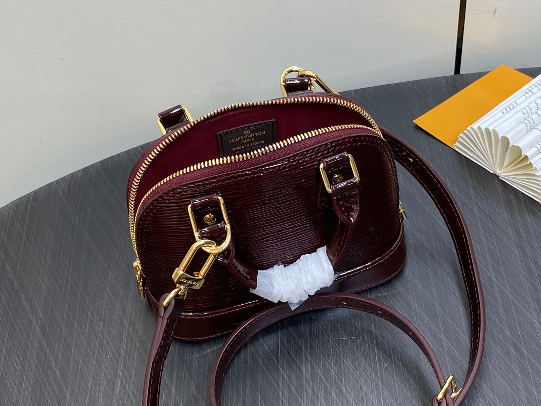 ALMA NANO 18 CUIR DE VEAU ÉPI ROUGE BORDEAUX 