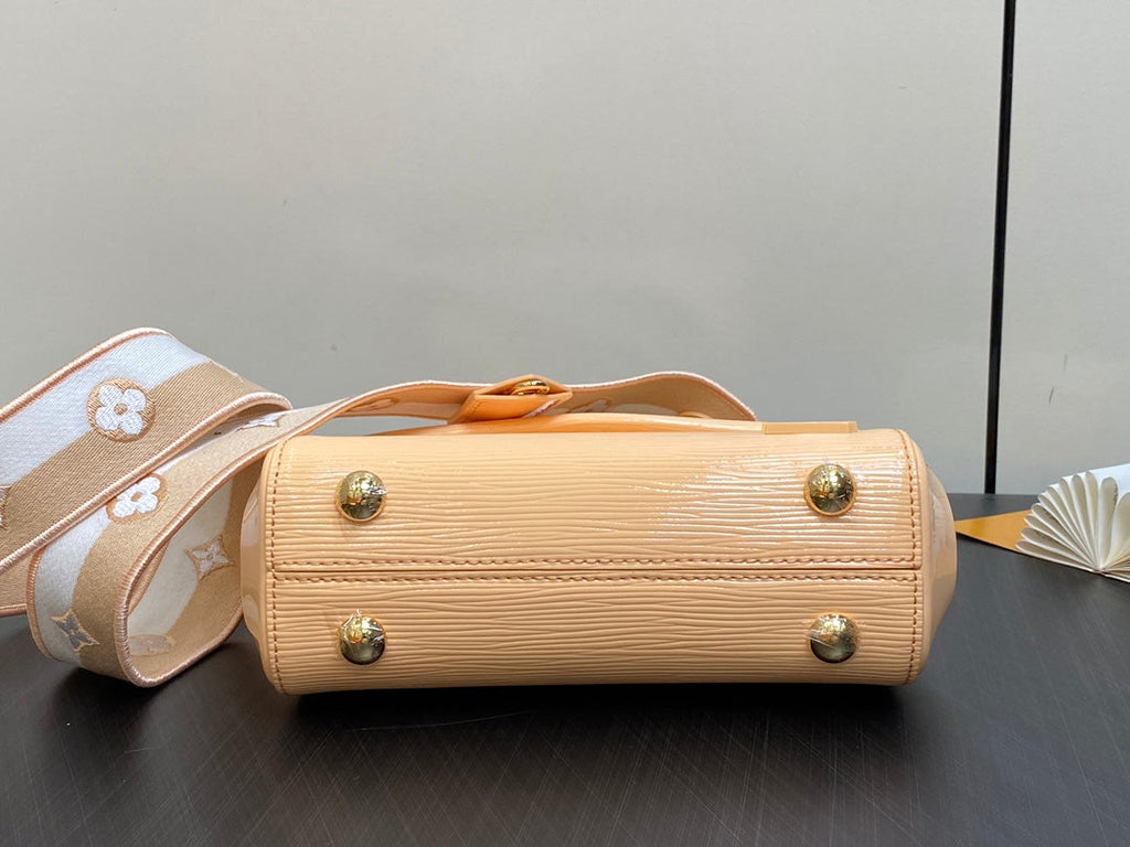 CLUNY MINI 20CM CUIR DE VEAU ÉPI BEIGE