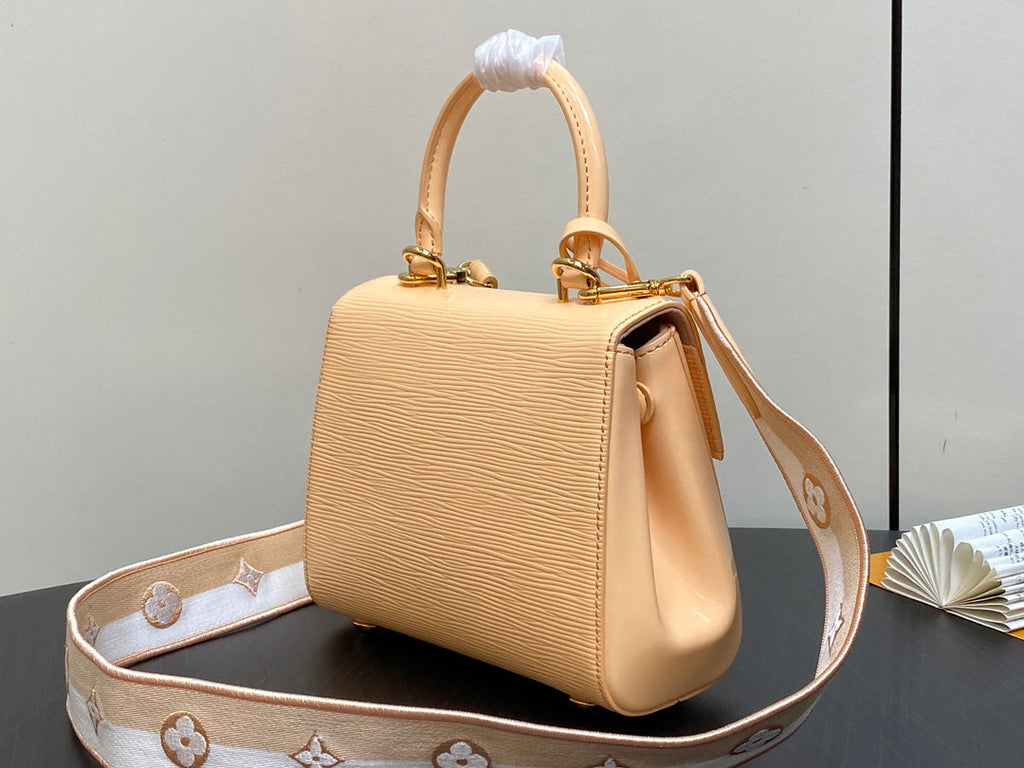 CLUNY MINI 20CM CUIR DE VEAU ÉPI BEIGE
