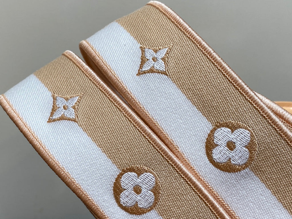 CLUNY MINI 20CM CUIR DE VEAU ÉPI BEIGE