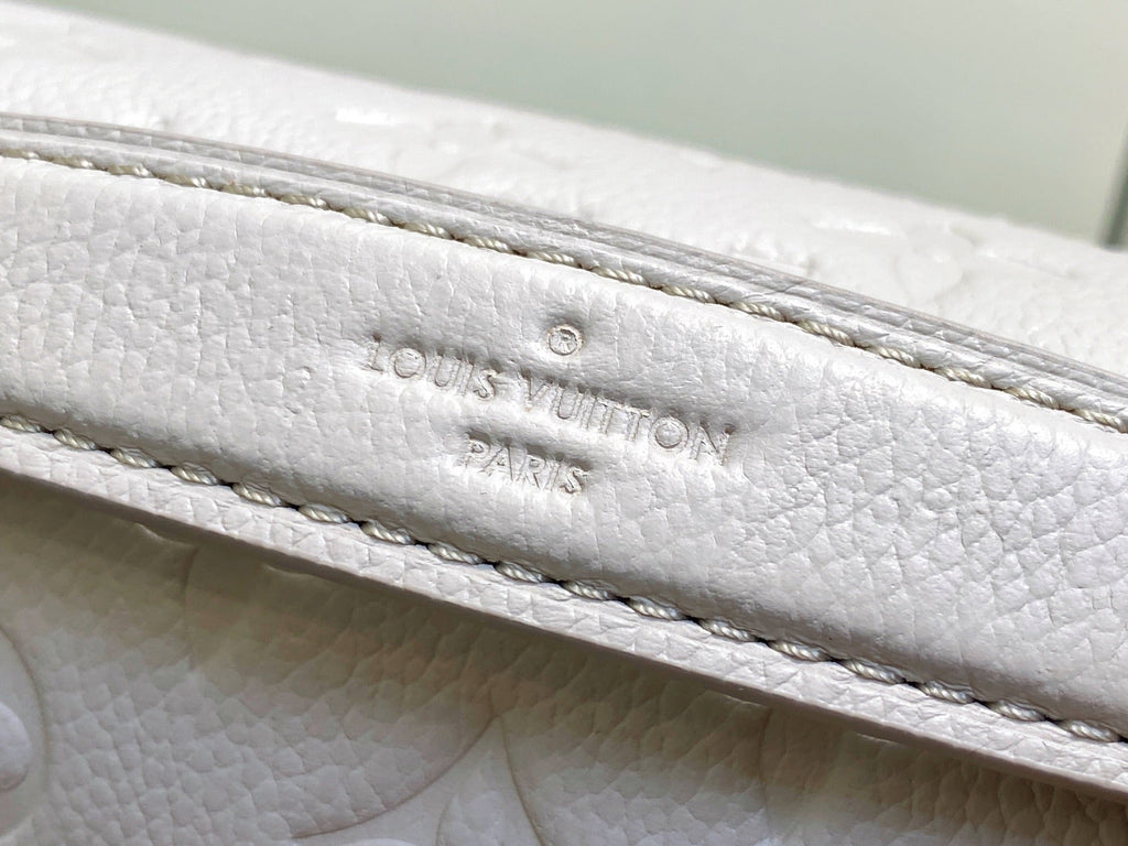 LV POCHETTE METIS 25CM WHITE MONOGRAM EMPREINTE LEATHER 331021