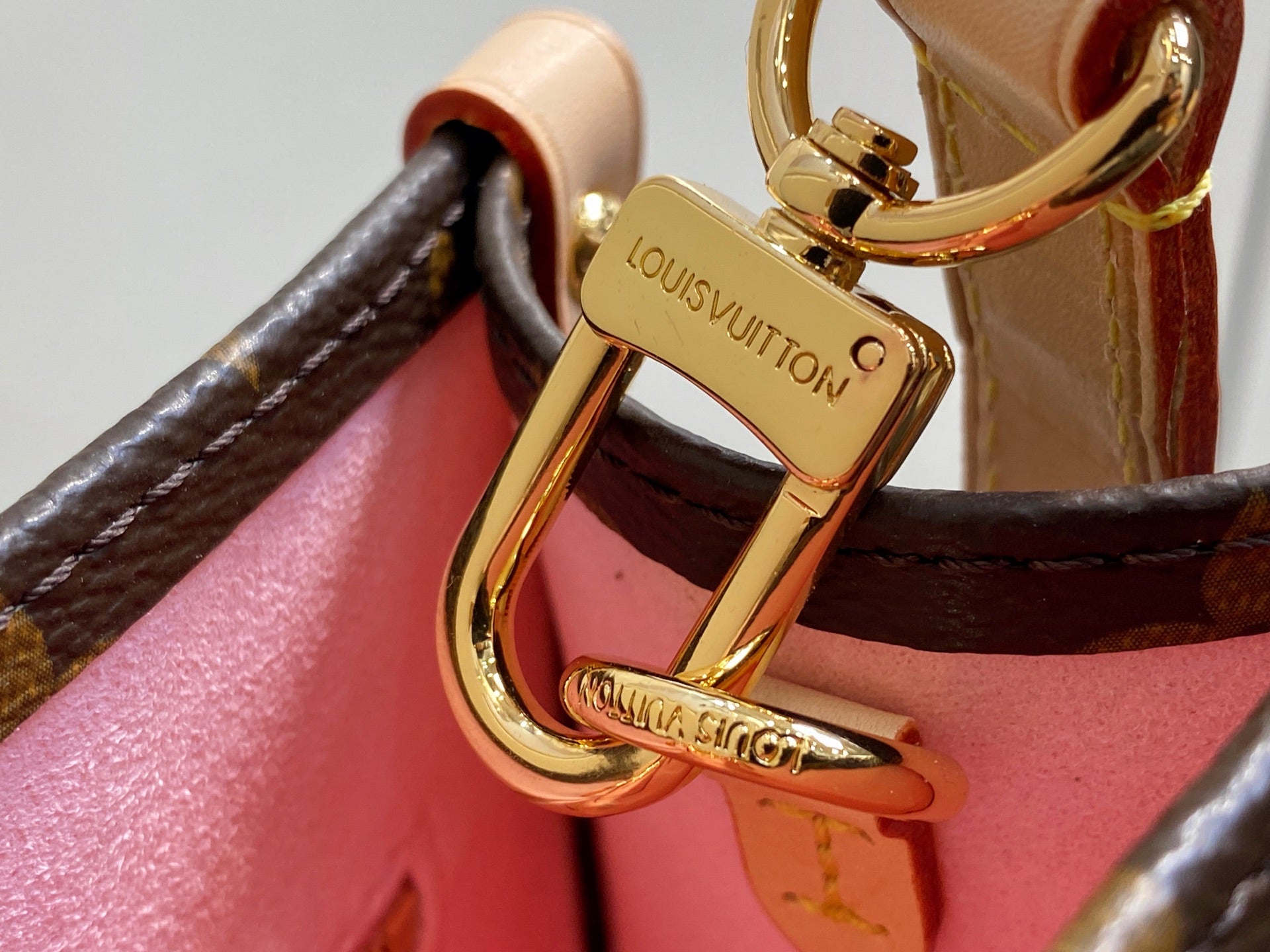 LV X TM ONTHEGO PM 25CM TOILE MONOGRAMME SAKURA MARRON FLEUR DE CERISIER
