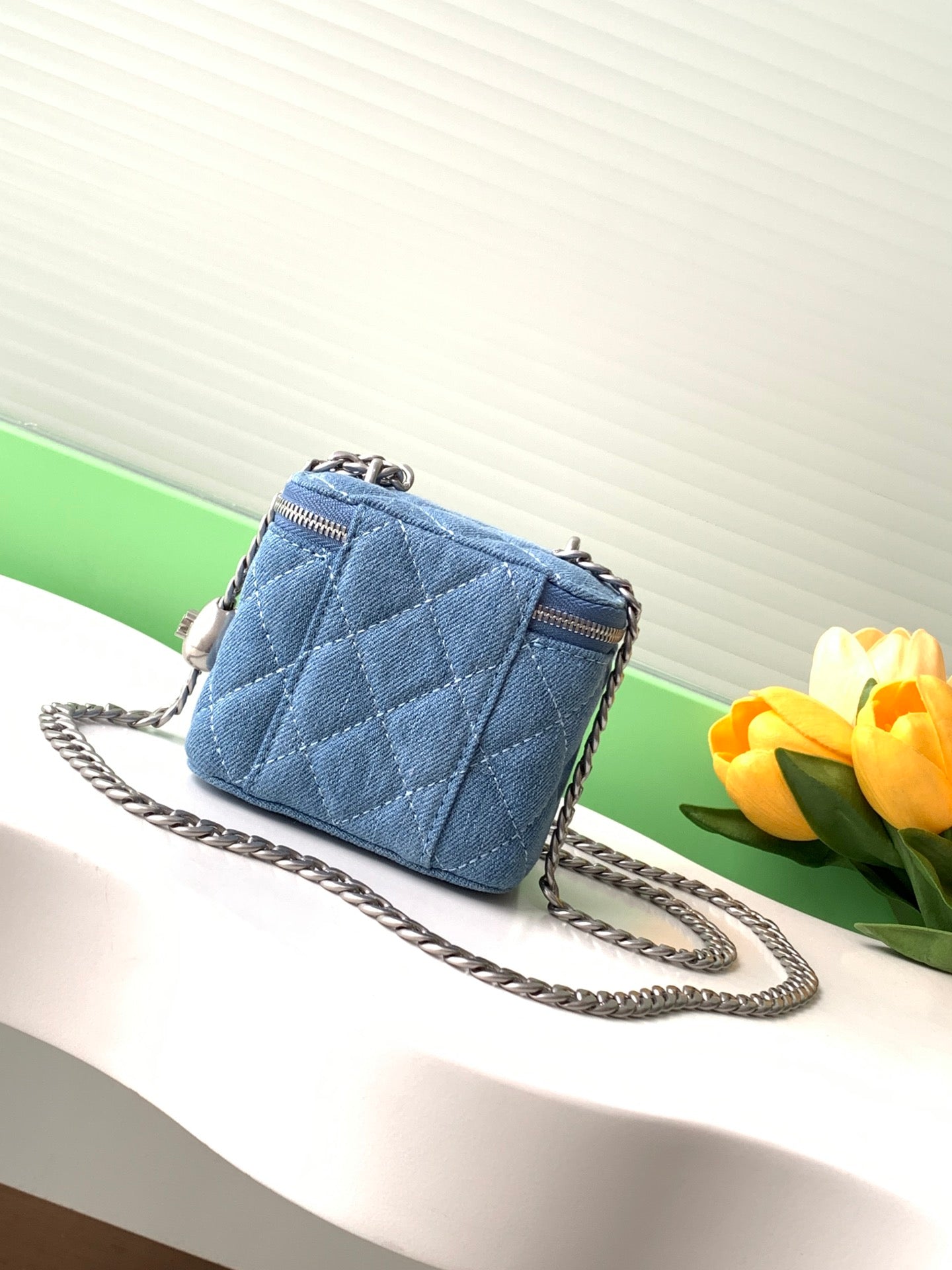 CC 24K VANITY 11CM BLEU DENIM QUINCAILLERIE ARGENTÉE 