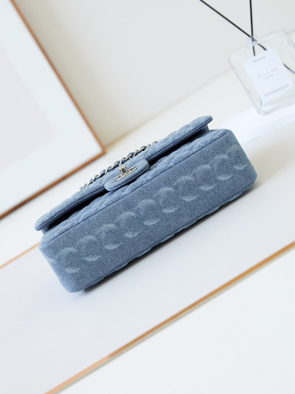 SAC À RABAT CC 24K 25CM BLEU DENIM QUINCAILLERIE ARGENTÉE 
