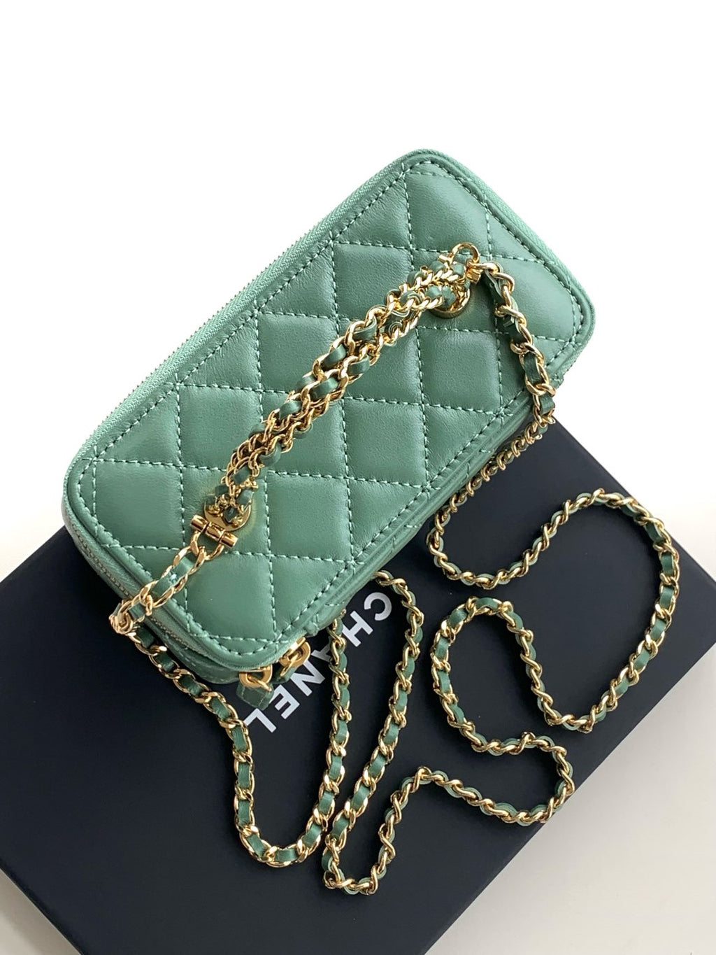 CC VANITY CASE 17CM JUNGLE GREEN LEATHER GOLD HARDWARE 238497