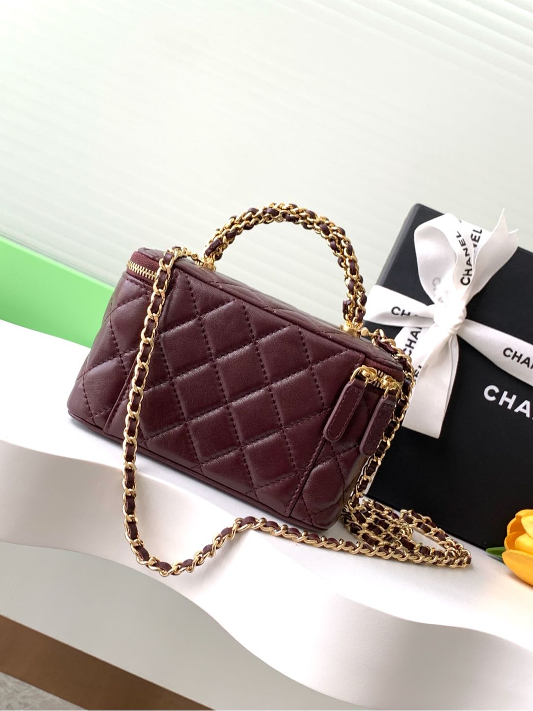 CC VANITY CASE 17CM BURGUNDY LEATHER GOLD HARDWARE 238499